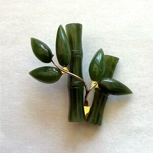 Vintage Lucky Jade Carved Bamboo Pin
